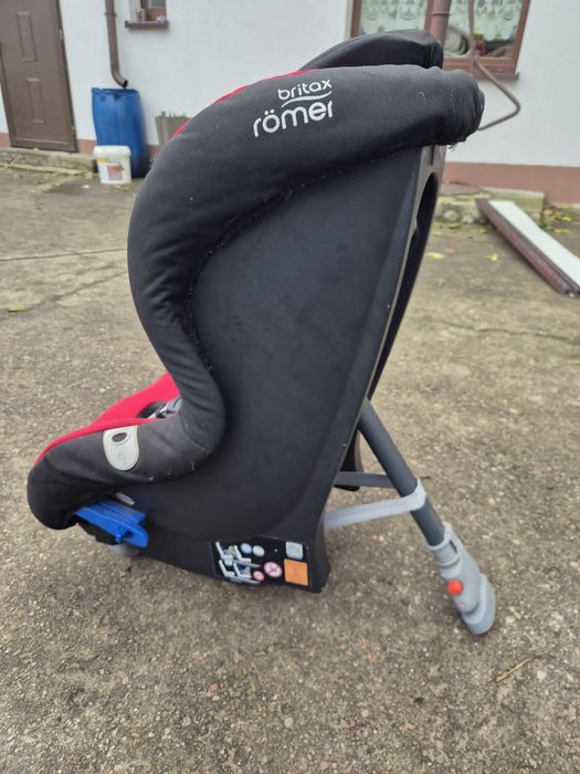 Fotelik Britax Romer Max Way 9-25kg RWF (tyłem)