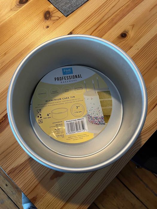 okrągła forma do ciasta z eloksalowanego aluminium, srebro, 18 cm