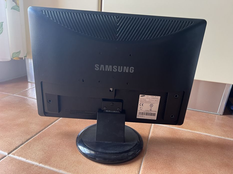 Monitor Samsung 931BW