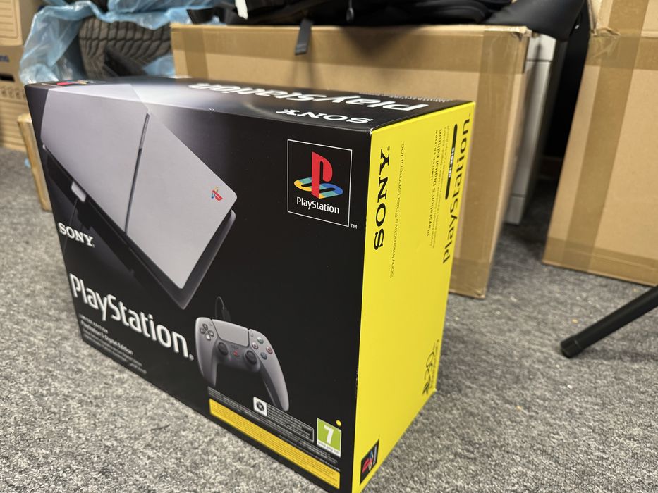 NOWE PS5 30th anniversary edition