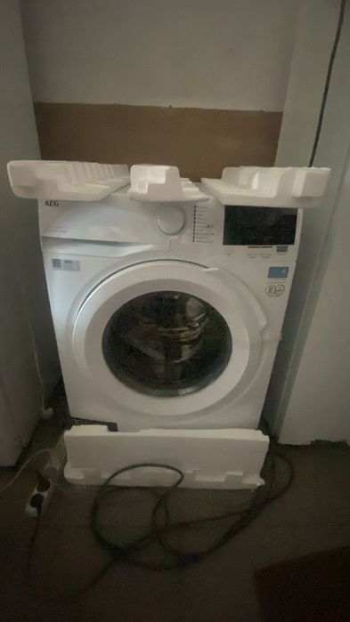 maquina de lavar AEG nova