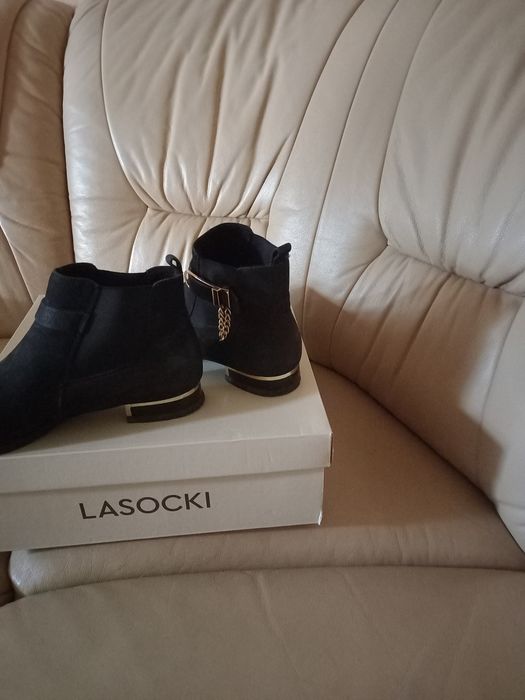 Sztyblety r.39 Botki Kozaki Damskie Lasocki skóra czarne j.nowe