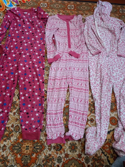 Кенгуру,лижні штани.