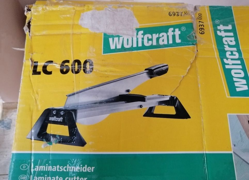 Пол Ламинат Линолеум монтаж плинтус