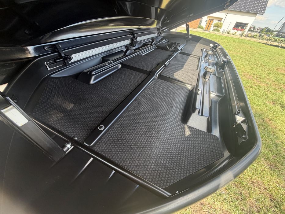 Box dachowy Thule Dynamic 900 volvo