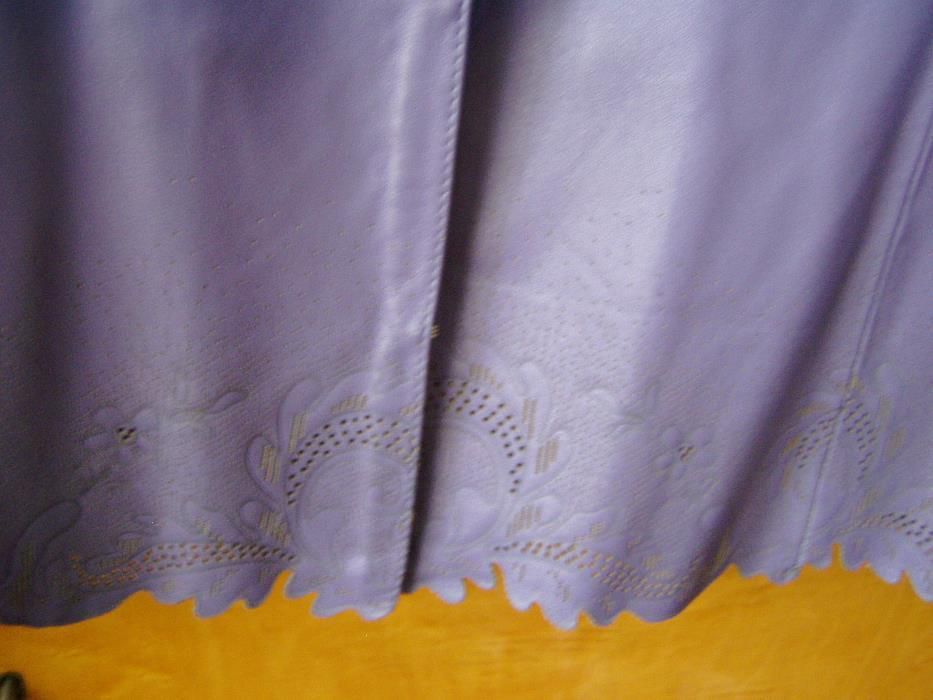 Жакет из натуральной кожи с отделкой под кружево