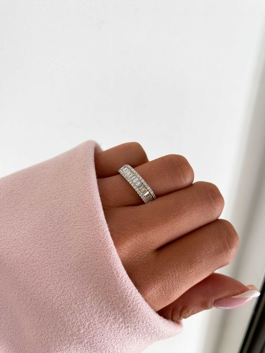 Obrączka z diamentami naturalnymi 0.95 ct Infinity bagiety