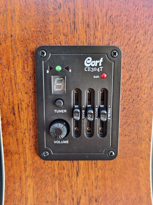 Guitarra Clássica Cort