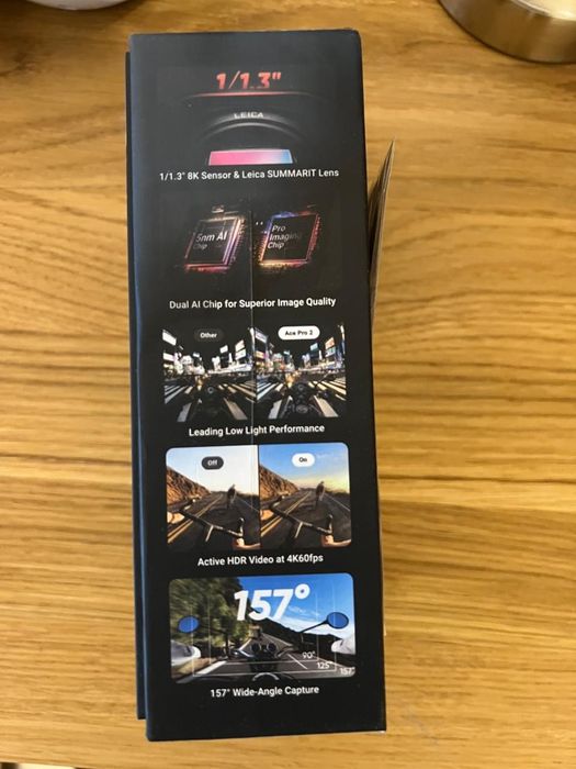 Insta360 Ace Pro 2 + аксесуари на фото