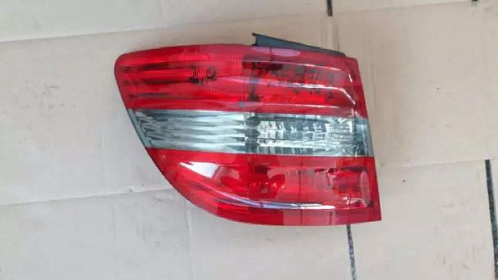 Lampa lewy tył Mercedes A169