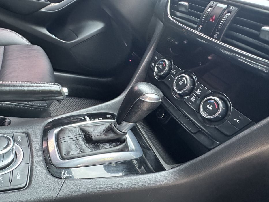 Продам Mazda 6 Touring 2014