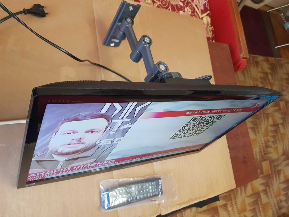 Телевізор Samsung LT22B350EW