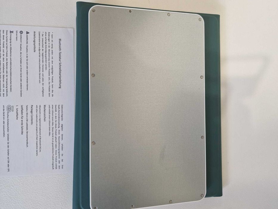 Etui z klawiaturą  do SAMSUNG GALAXY TAB A8 10.5 X200
