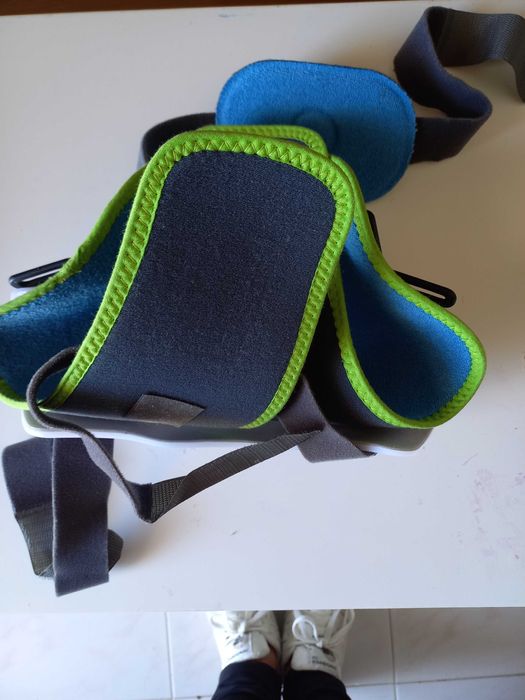 Tala displasia ligeira da anca bebé -coluna de splint