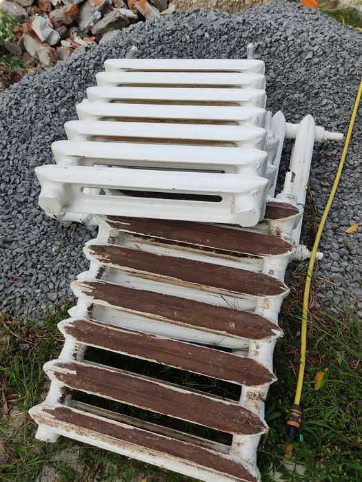 Продам чугуні батареї