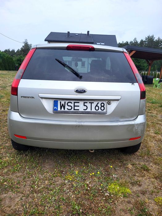 Auto osobowe Ford Fiesta