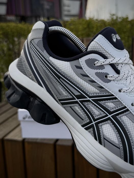 Кросівки Asics сірі Ексклюзивна модель Asics
Артикул: 3306-3