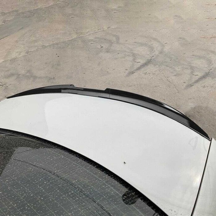 Lotka klapy bagażnika SPOILER M4 STYLE Czarny SPOJLER DLA BMW F30