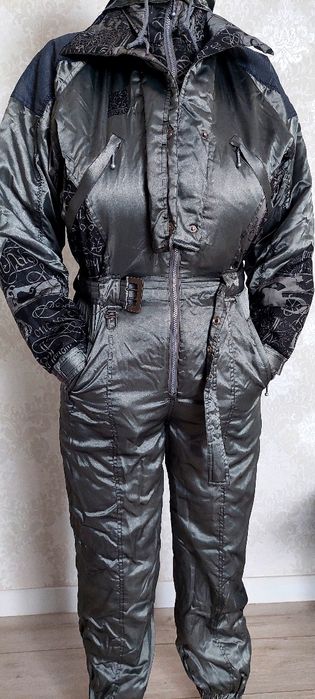 Продам ж1ночий лижний комб1незон.