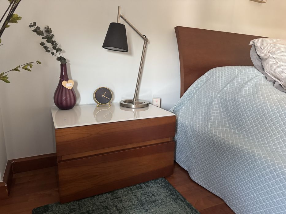 Mobilia Quarto (Cama + Mesas Cabeceira) ALEAL