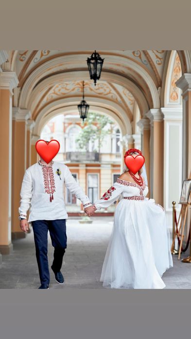 Весільна сукня в українському стилі