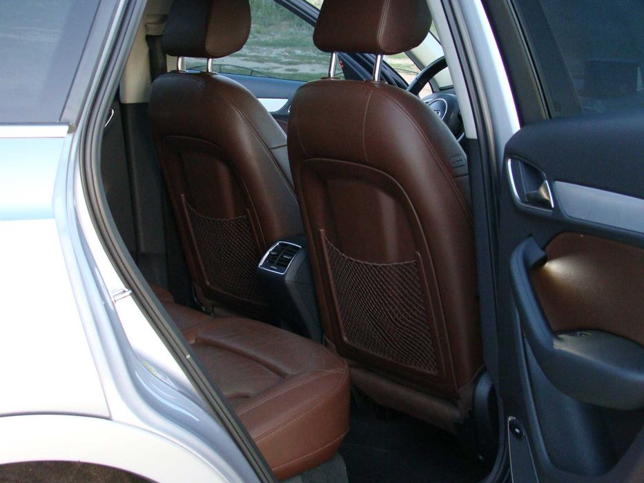 Продам  AUDI  Q3