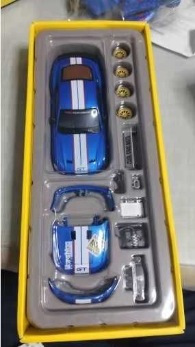 Super Ford Mustang GT- nowy model metalowy 1:42 super prezent