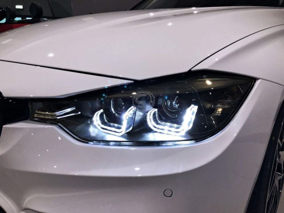 Faróis BMW F30 F31 Double U 3D Xenon Look