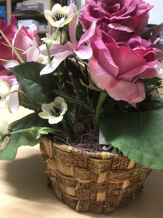 Arranjo de flores artificial