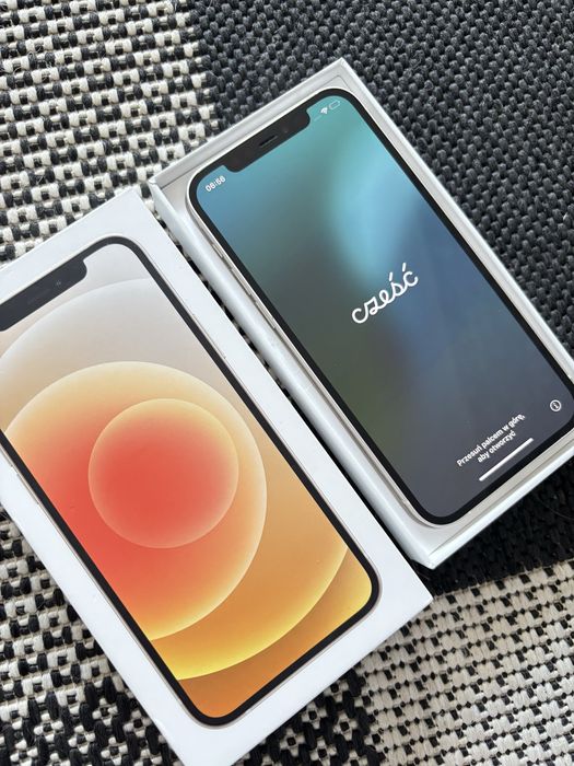Bialy Iphone 12  64GB + kabel