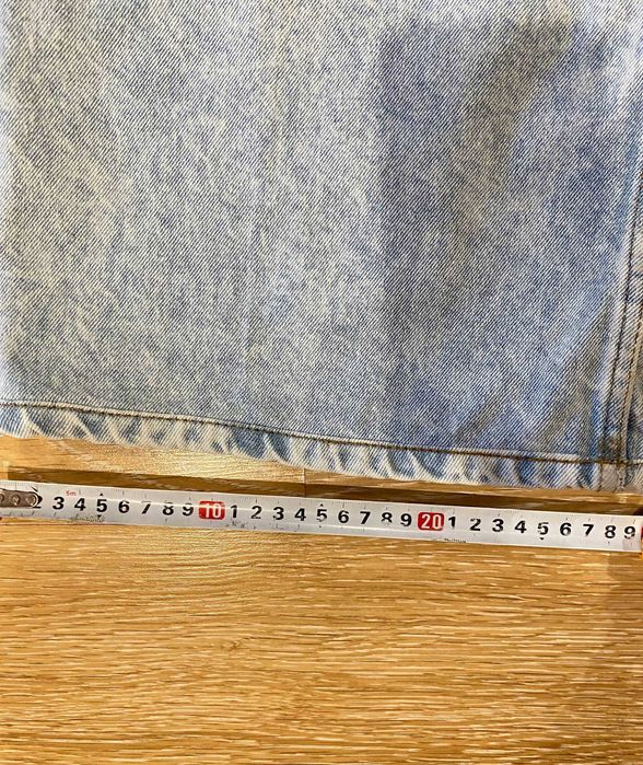 Очень широкие джинсы