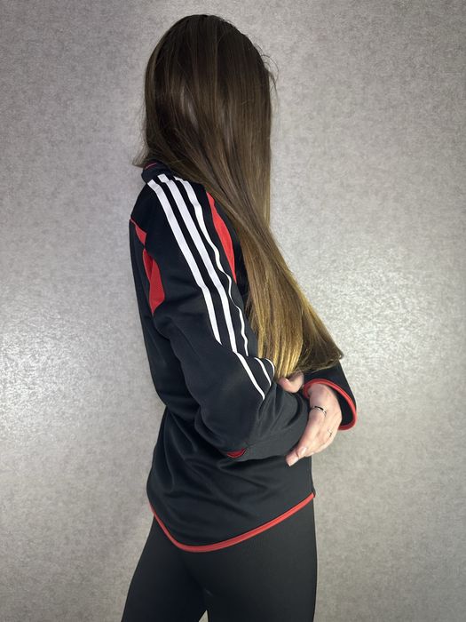 Adidas спортивний лонгслів