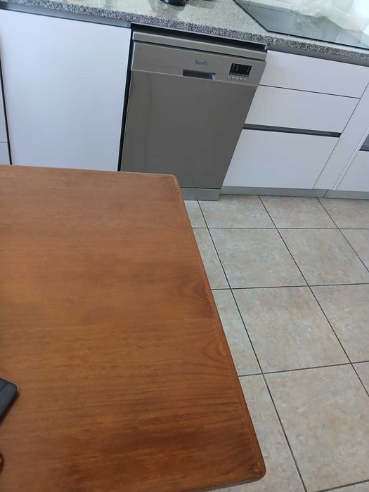 Máquina de Lavar Loiça Kunft – Bom Estado