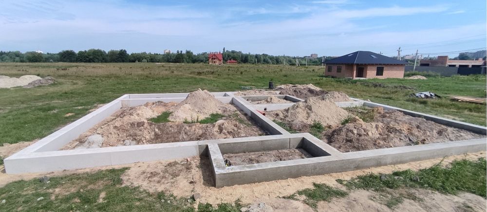 Бетоні роботи , фундамент, паркан Вимощення