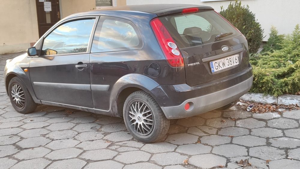 Ford Fiesta 1.3 benzyna // klima //