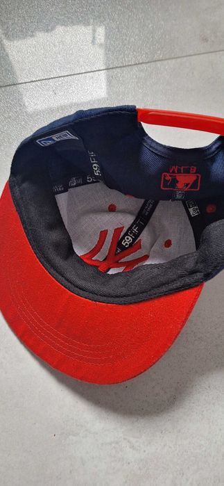 Czapka.  new era