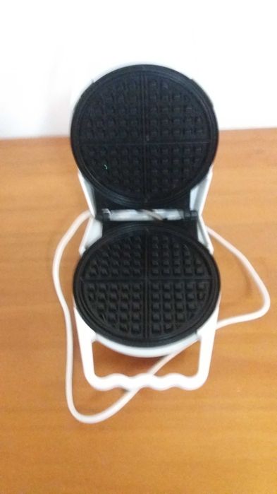 Electodomestico de fazer sandes