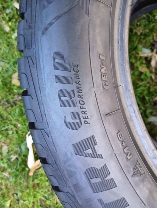 Goodyear ultra Grip gen 1 performance SUV 225.60.18.104v7.5 mm z 48.20