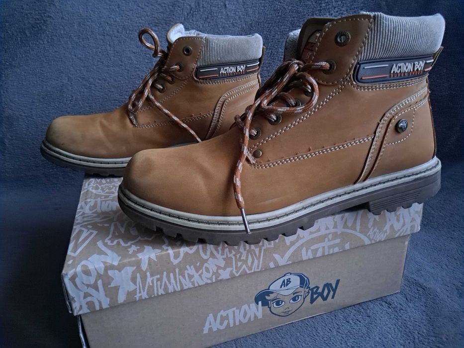 Buty męskie, dla chłopca na jesień/zimę, CCC rozmiar 39, kolor miodowy