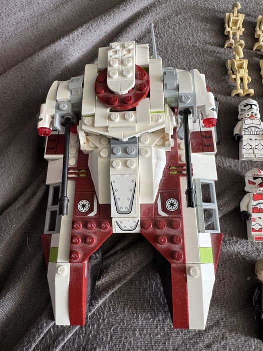 Figurki lego rezerwacja