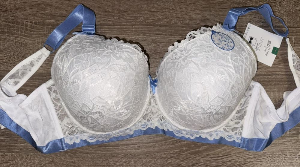 Бюсгалтер, лифчик