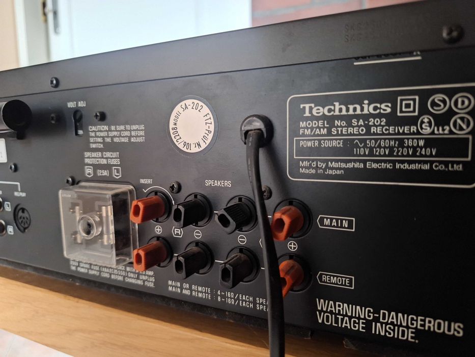 amplituner Technics SA-202