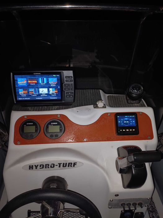 Semi-rigido 570 e yamaha 80cv 4t