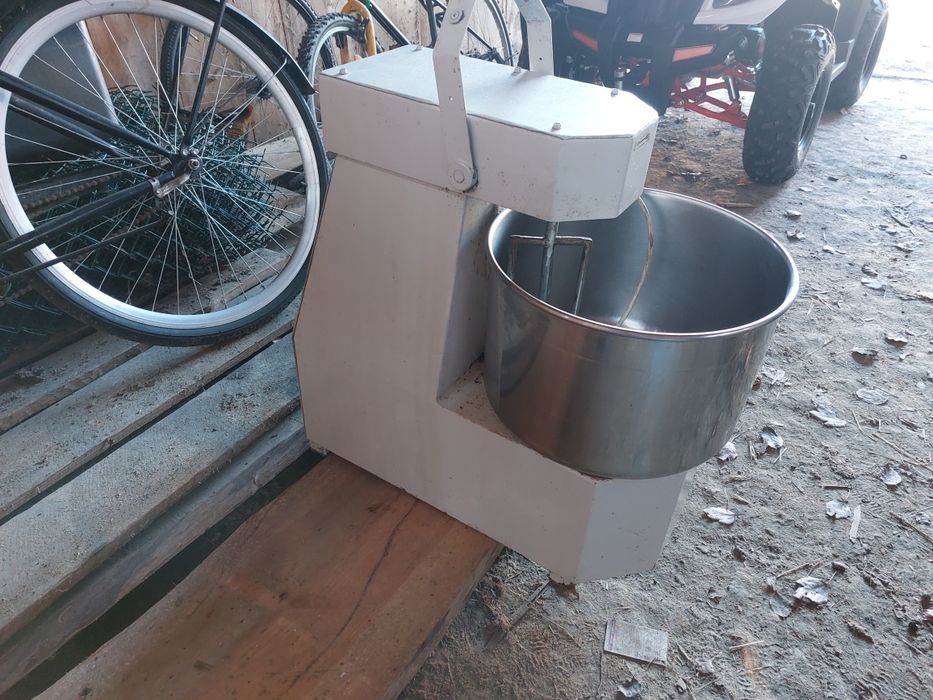 Mieszalnik do ciasta lub mięsa 20 l