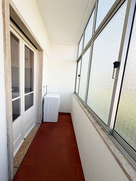 Apartamento T2 para arrendamento na Ajuda