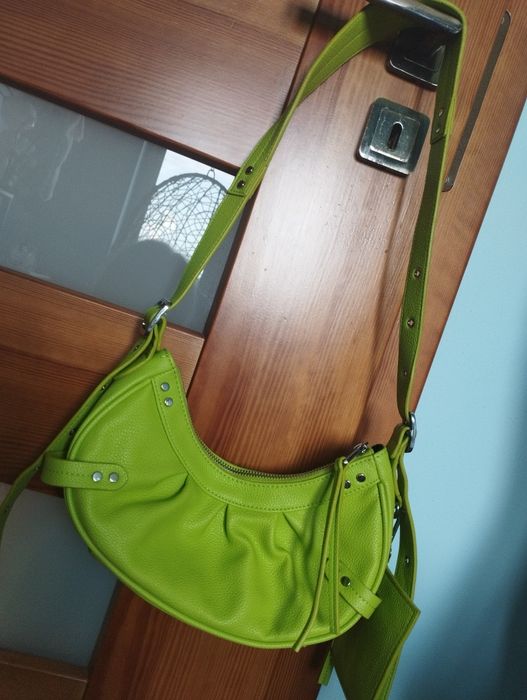 Neonowa, zielona torebka