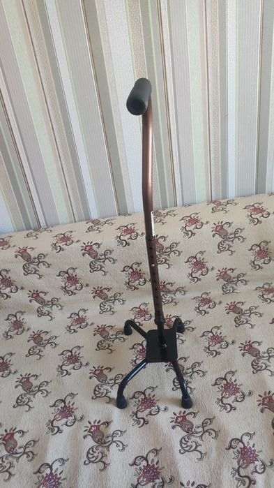 Палиця на 4 опорах