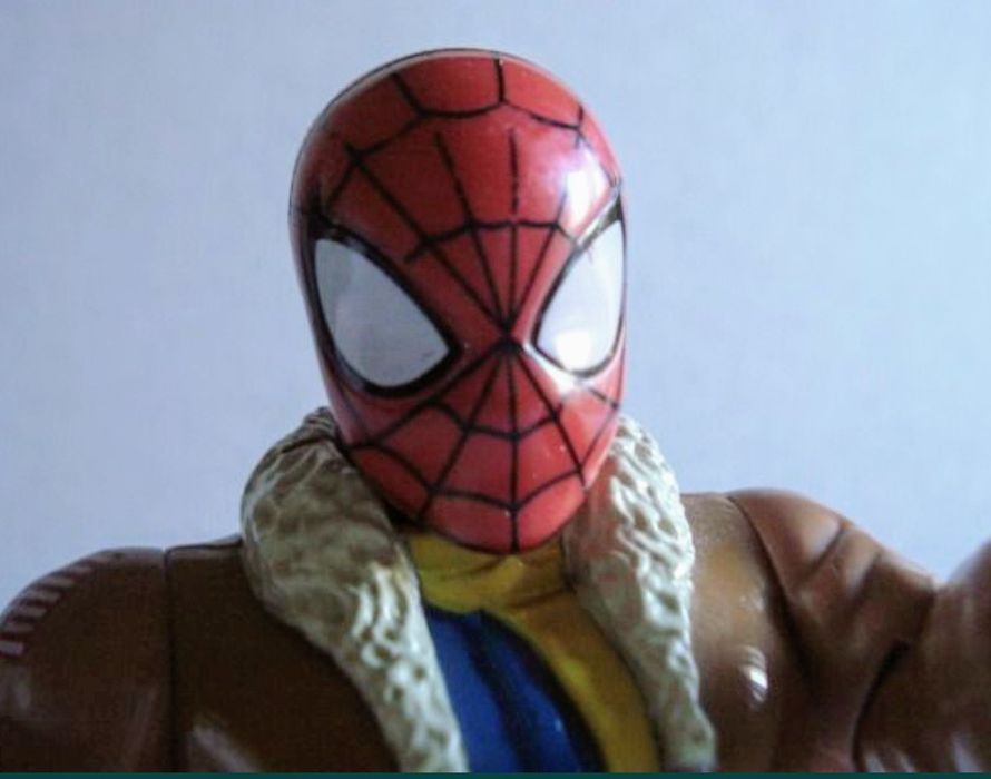 Boneco raro SpiderMan da Marvel com casaco de aviador vestido de 2003,