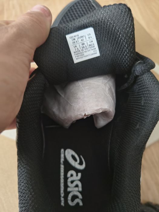 Buty Asics 42 Eu