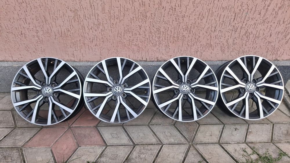 Оригінальні диски титани VW Tiguan Passat 5/112r17 vag
